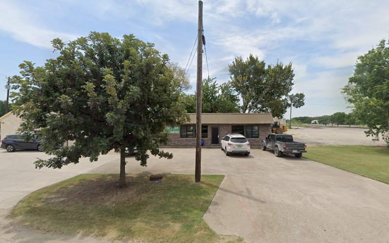 Tom's Lawn A Services in Red Oak