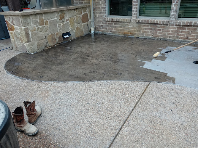 D & A Concrete Designs in Haslet