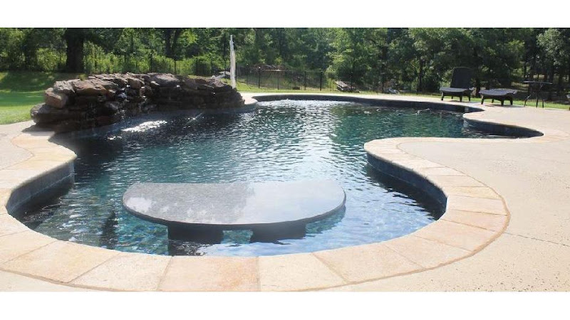 Bakers Custom Pools in Rockwall