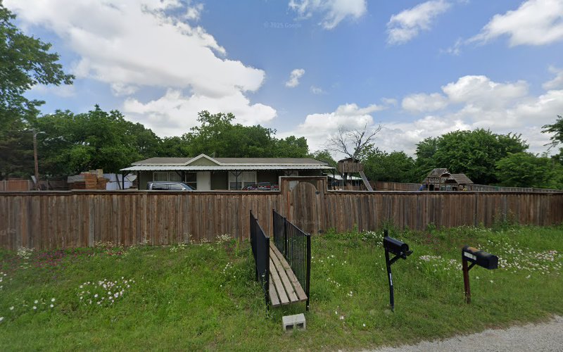 Raisi Fence LLC in Burleson