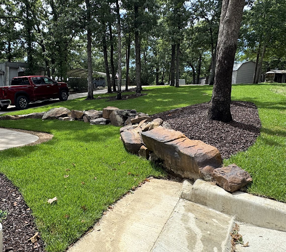 H3 Landscaping in Kemp