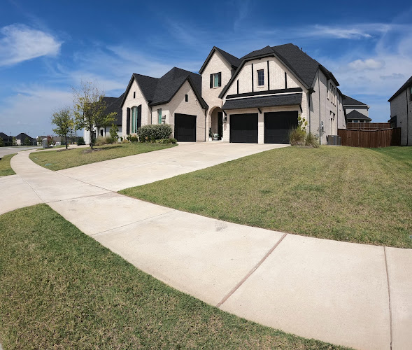The Mowing Company in Forney