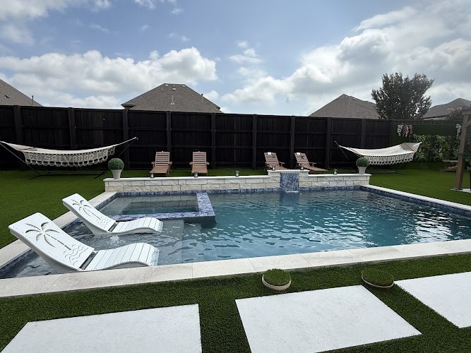 DFW Custom Pool in Hurst