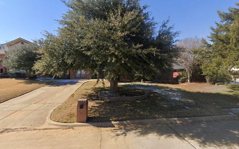 Mario's Lawn Maintenance in Kennedale