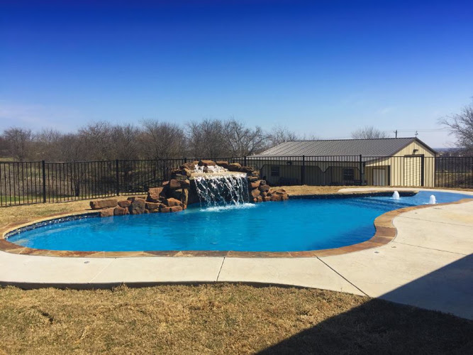 Puryear Custom Pools in Fort Worth