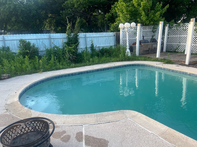 Serenity Pool Service in Waxahachie