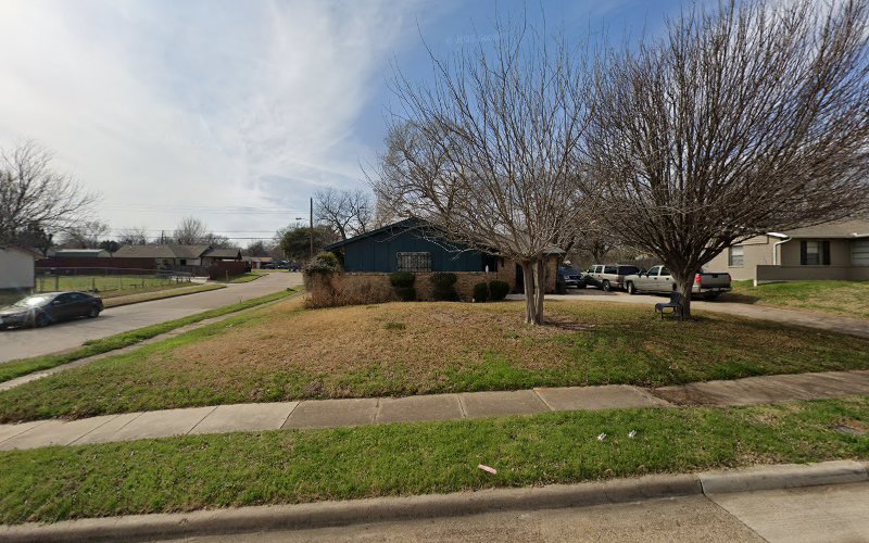 Lawn Maintenance in Dallas