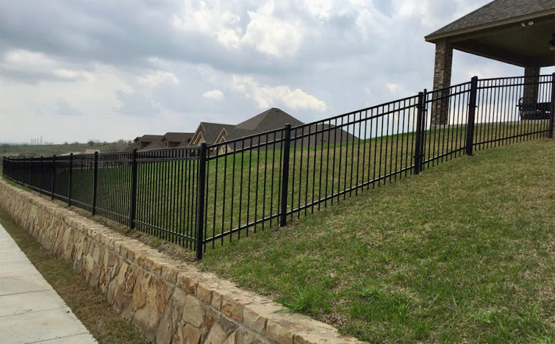 DFW Fence Contractor LLC in Fort Worth
