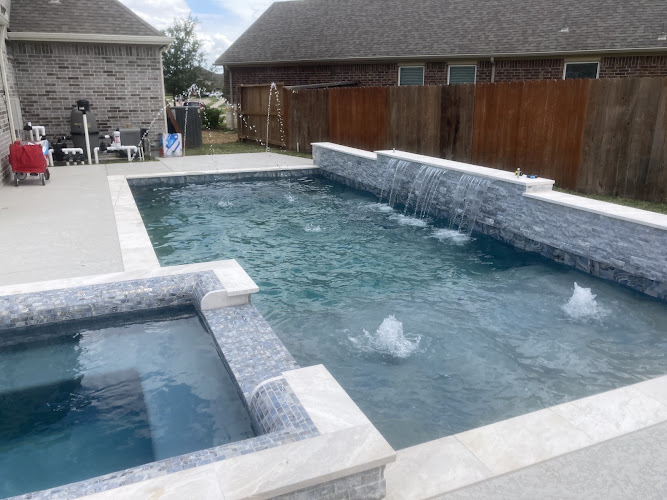 Rivers Edge Pools in Kemp