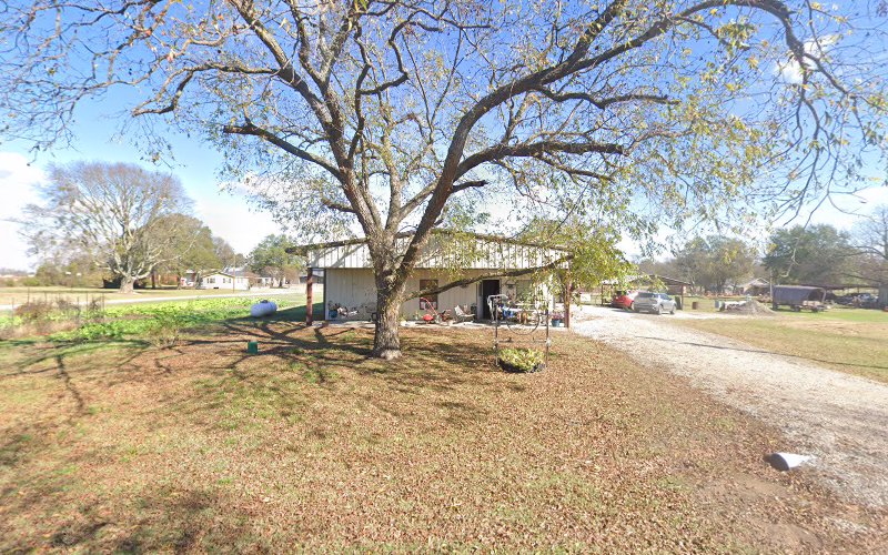 Kutting Up Lawncare & More in Farmersville