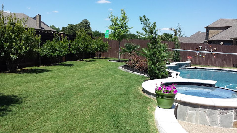Empire Lawn Care in Arlington