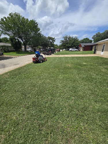 2 low lawn service in North Richland Hills