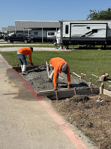 LevelLine Concrete in Aubrey