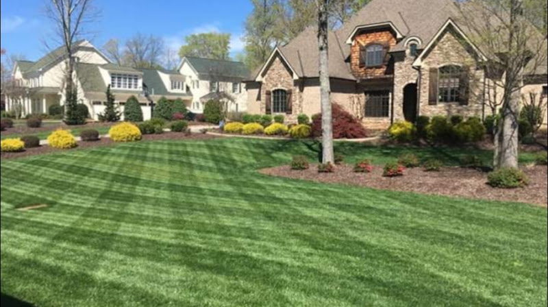JB LAWN SERVICE in Arlington