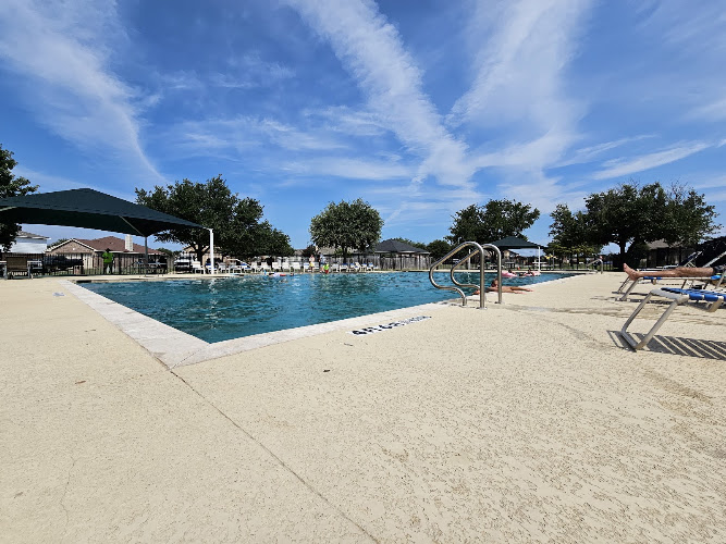 Oak hollow Pool in Anna
