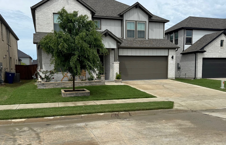 Hudson's Lawns in Celina