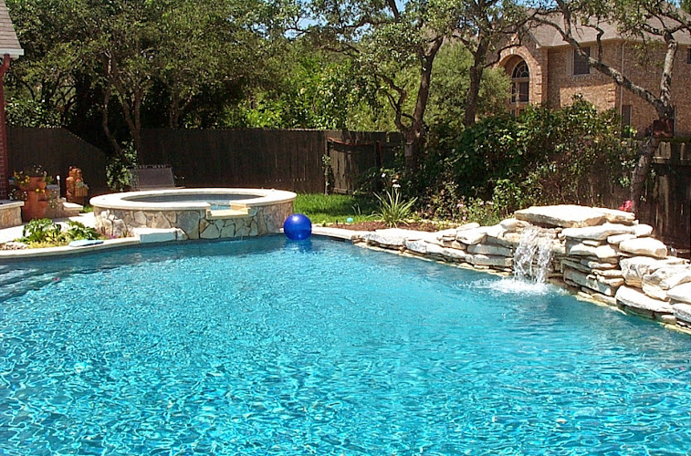 Sink Or Swim Pools in Arlington