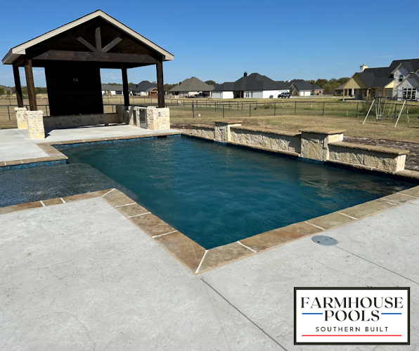 Farmhouse Pools in Weatherford