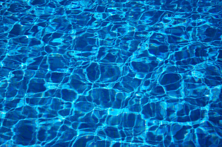 Elite Pool in Kemp