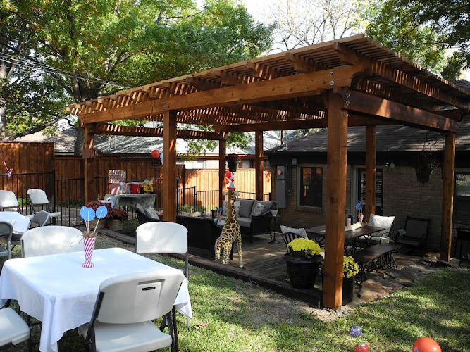 Buzz Custom Fence in Aledo