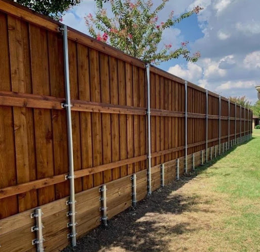 Dallas Fence & Gates Services Co. in Dallas