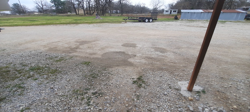 Tractor Works in Springtown