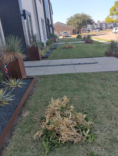 LEWISVILLE LAWN CARE SERVICE in Lewisville