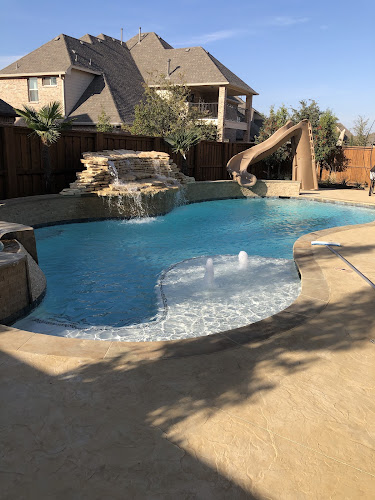 Signature Outdoor Design in Aubrey
