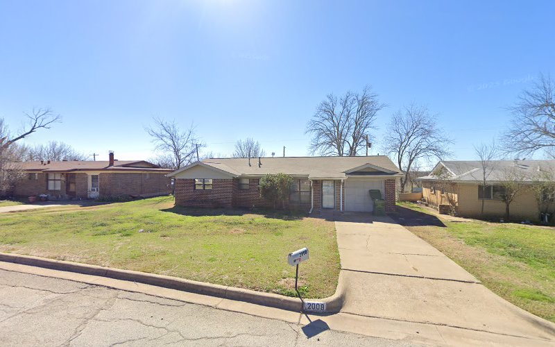 S&S lawn care in Mineral Wells