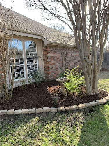 Maverick Lawn & Landscaping in Burleson