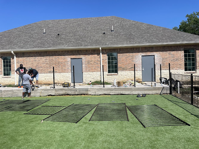 American Dream Fence Crew in Forney