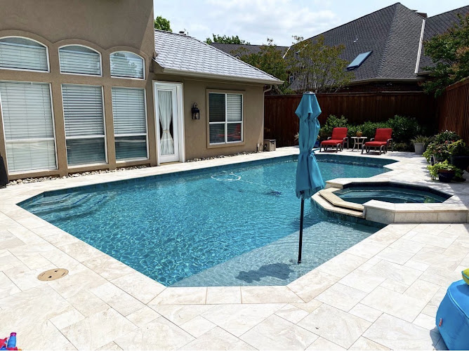 Signature Pools in Irving