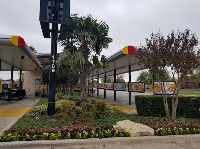 Triple C Lawn Care in Alvarado