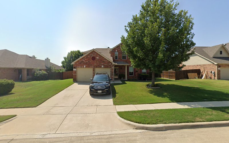 Chandler Lawn Services in Haslet