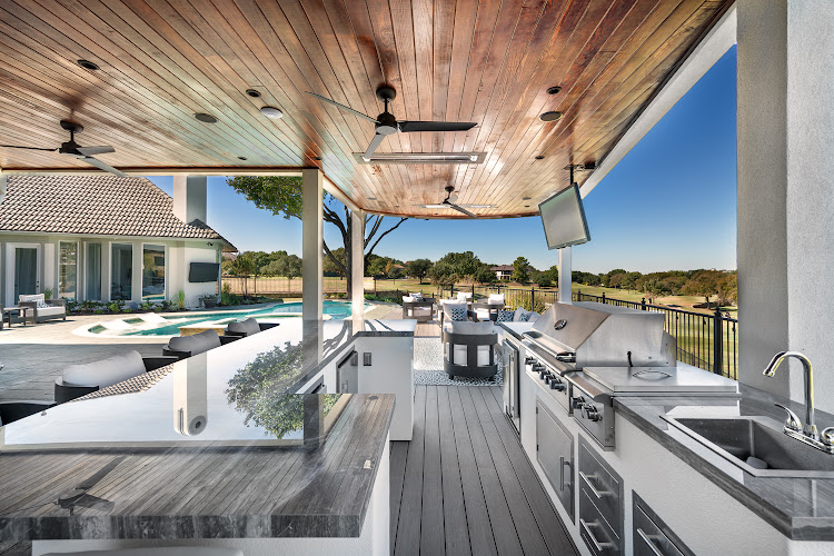 Southwest Fence & Deck, Inc. in Carrollton