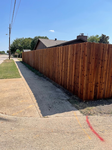 Sunshield Staining in Midlothian