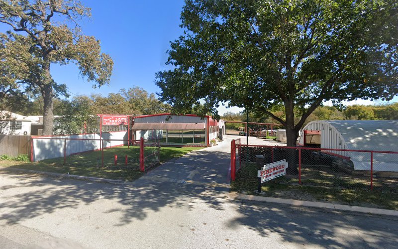 Dons Lawn Services in Cleburne