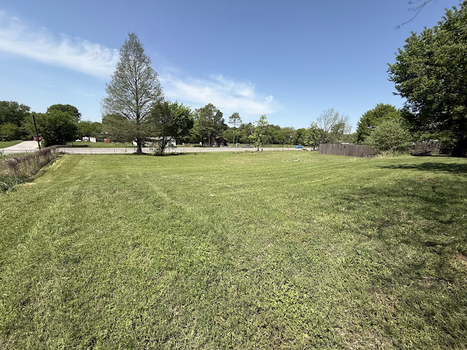Texas Lawn Cuttin in Cleburne