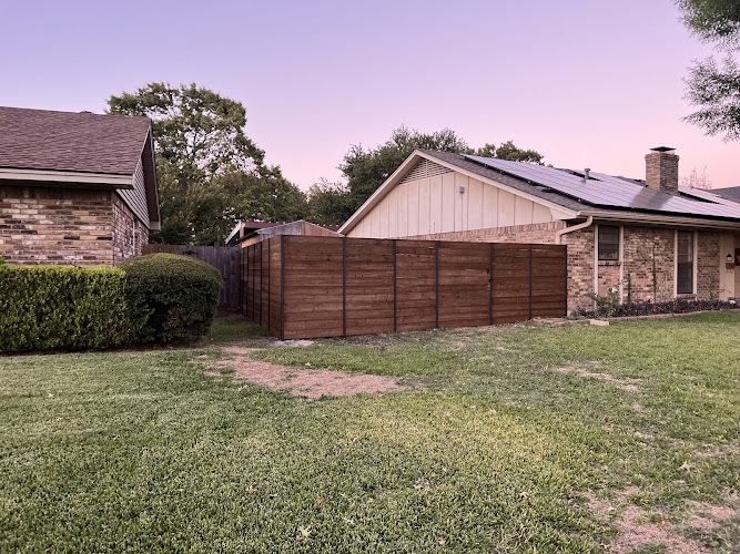 Accessory Fence and Decks in Arlington