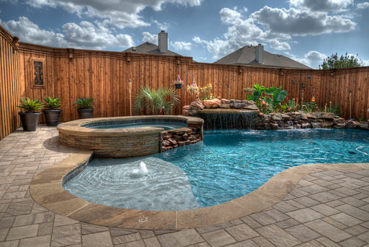 Hauk Custom Pools in Celina