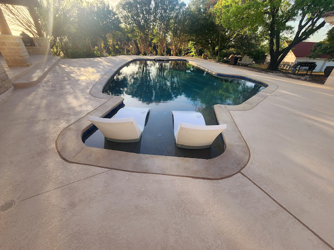 Texas Diamond Pools in Weatherford