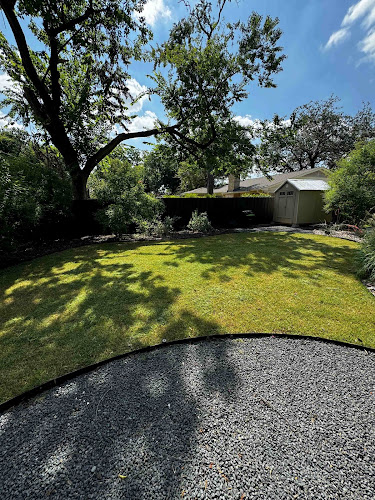 Canyon Creek Lawn Care in Richardson