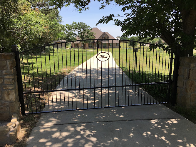 G a Fence in Kennedale