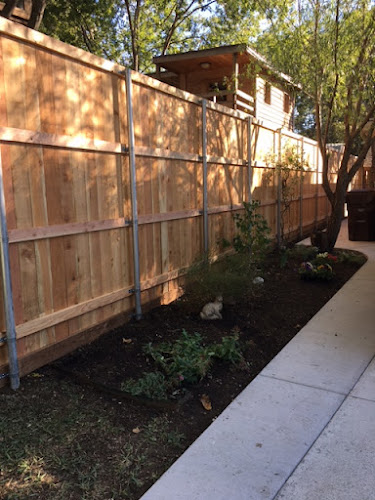 DENTON FENCE LLC in Denton