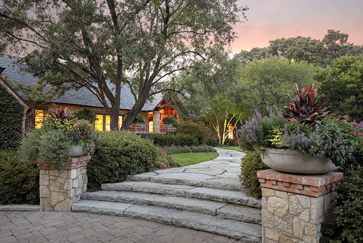 Malzahn Landscape Company in Addison