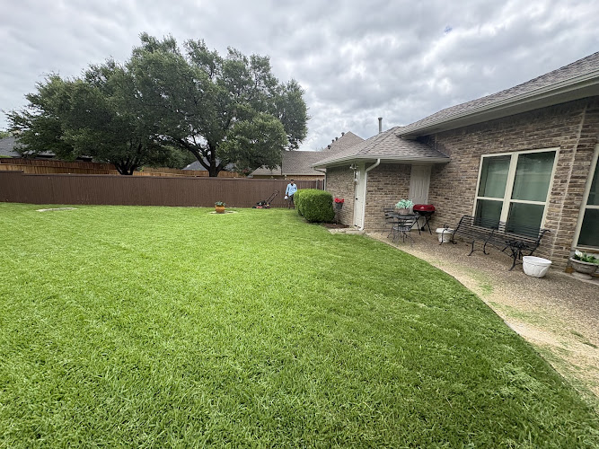 Zach’s Lawn care in Rockwall