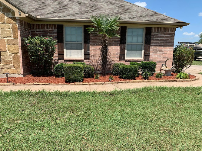 Jared's Lawn Maintenance in Royse City