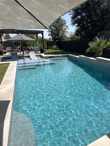 Plano Pool Service in Plano