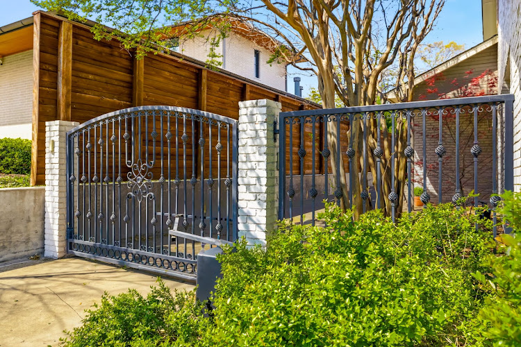 Park Cities Fence & Deck in Dallas