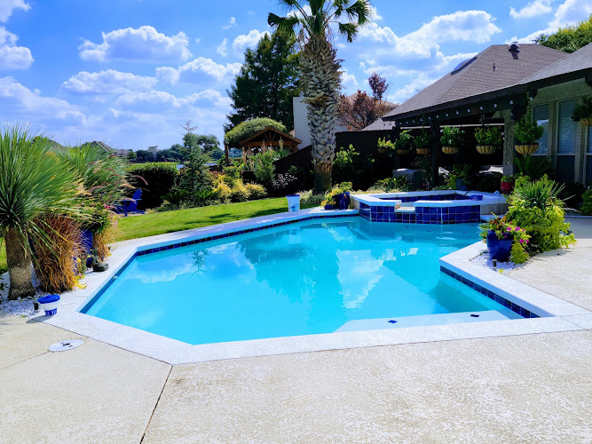 Vito's Pool Service LLC in McKinney